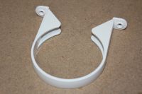 110mm Plastic Saddle Pipe Clip (white floplast)